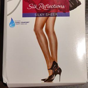 6-PACK Hanes Silk Reflections SIZE AB JET C-TOP